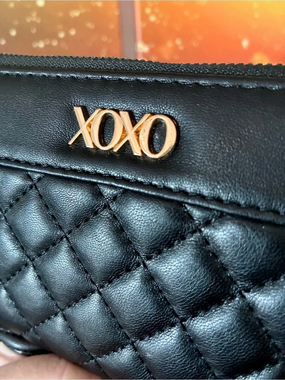 XOXO Quilted Wallet/Wristlet - Picture 3 of 7